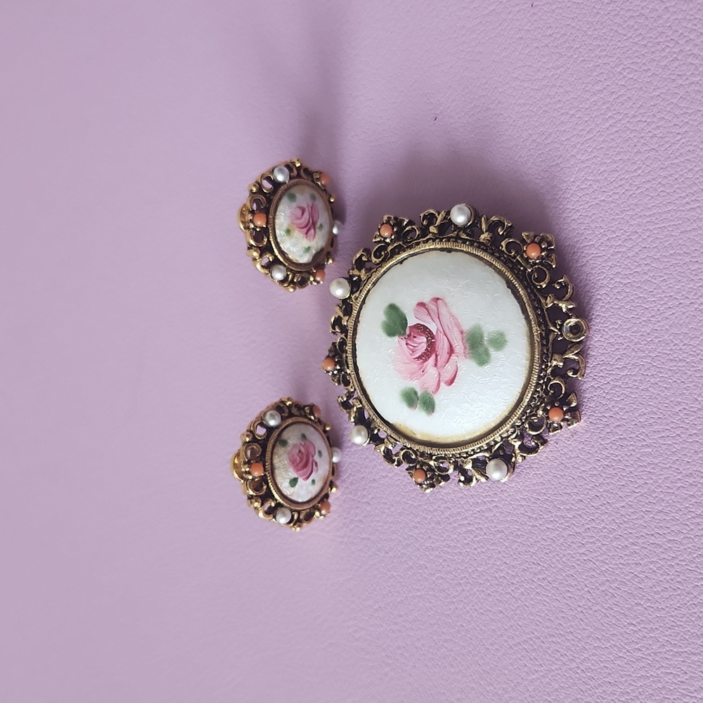 ART signed vintage earrings and brooch